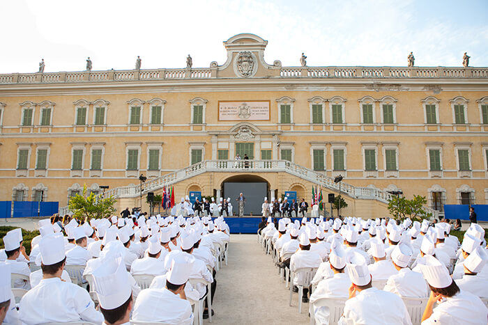 学校简介_阿尔玛厨艺管理学院